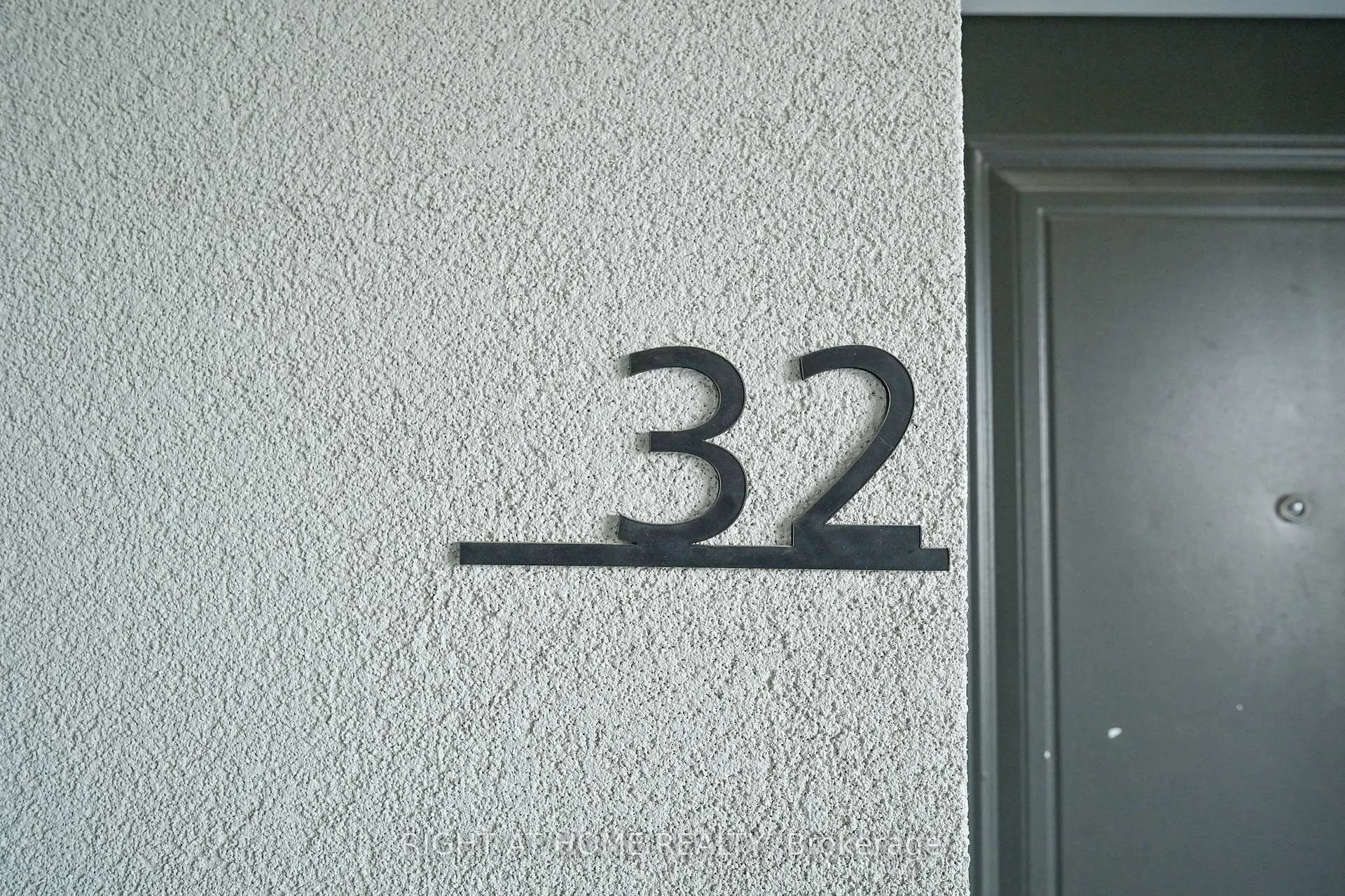 Photo 7 of Unit 32, 81 Armdale Road, Mississauga, Hurontario — HOMEH