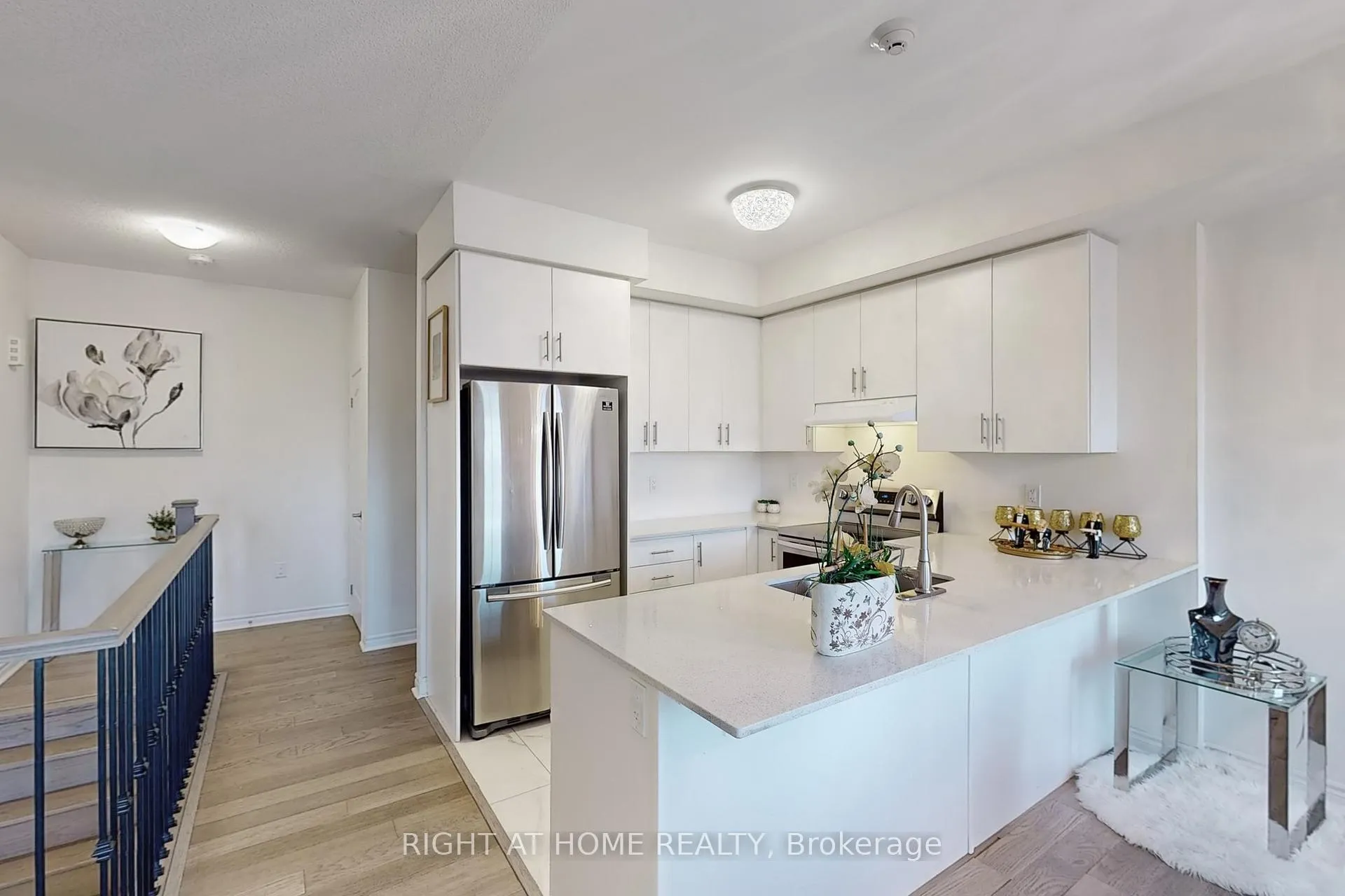Photo 15 of Unit 32, 81 Armdale Road, Mississauga, Hurontario — HOMEH
