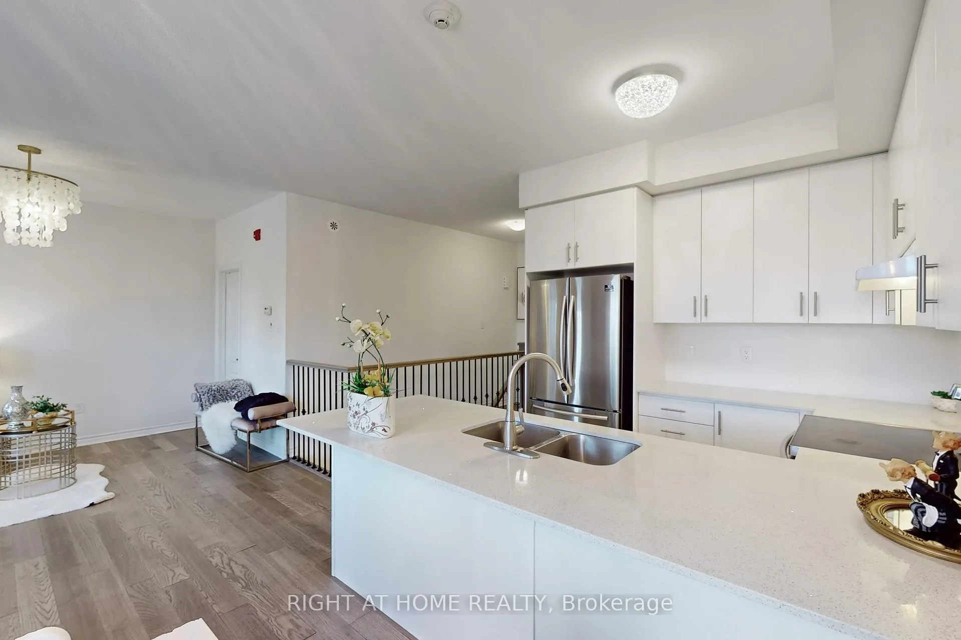 Photo 16 of Unit 32, 81 Armdale Road, Mississauga, Hurontario — HOMEH