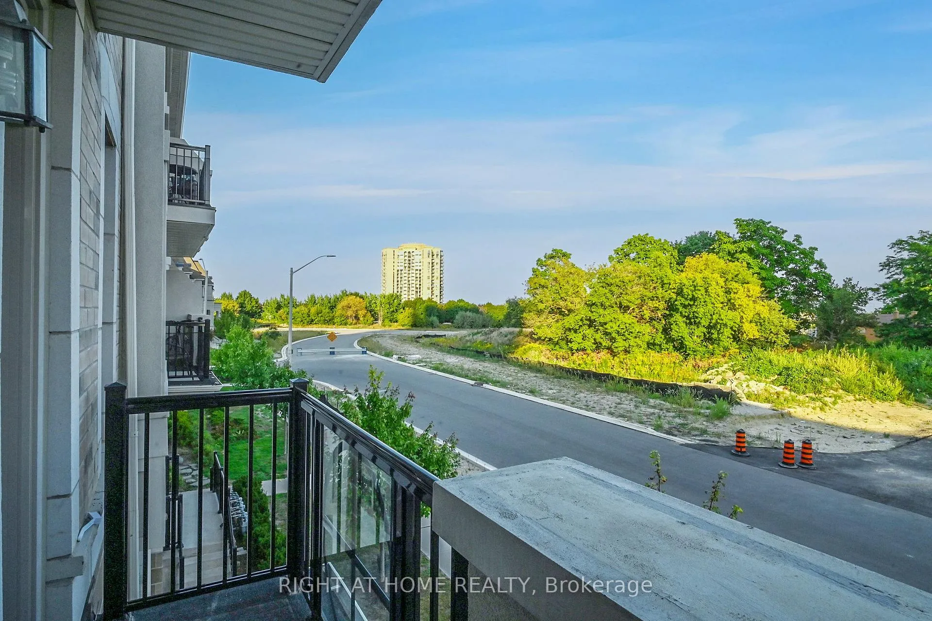 Photo 44 of Unit 32, 81 Armdale Road, Mississauga, Hurontario — HOMEH