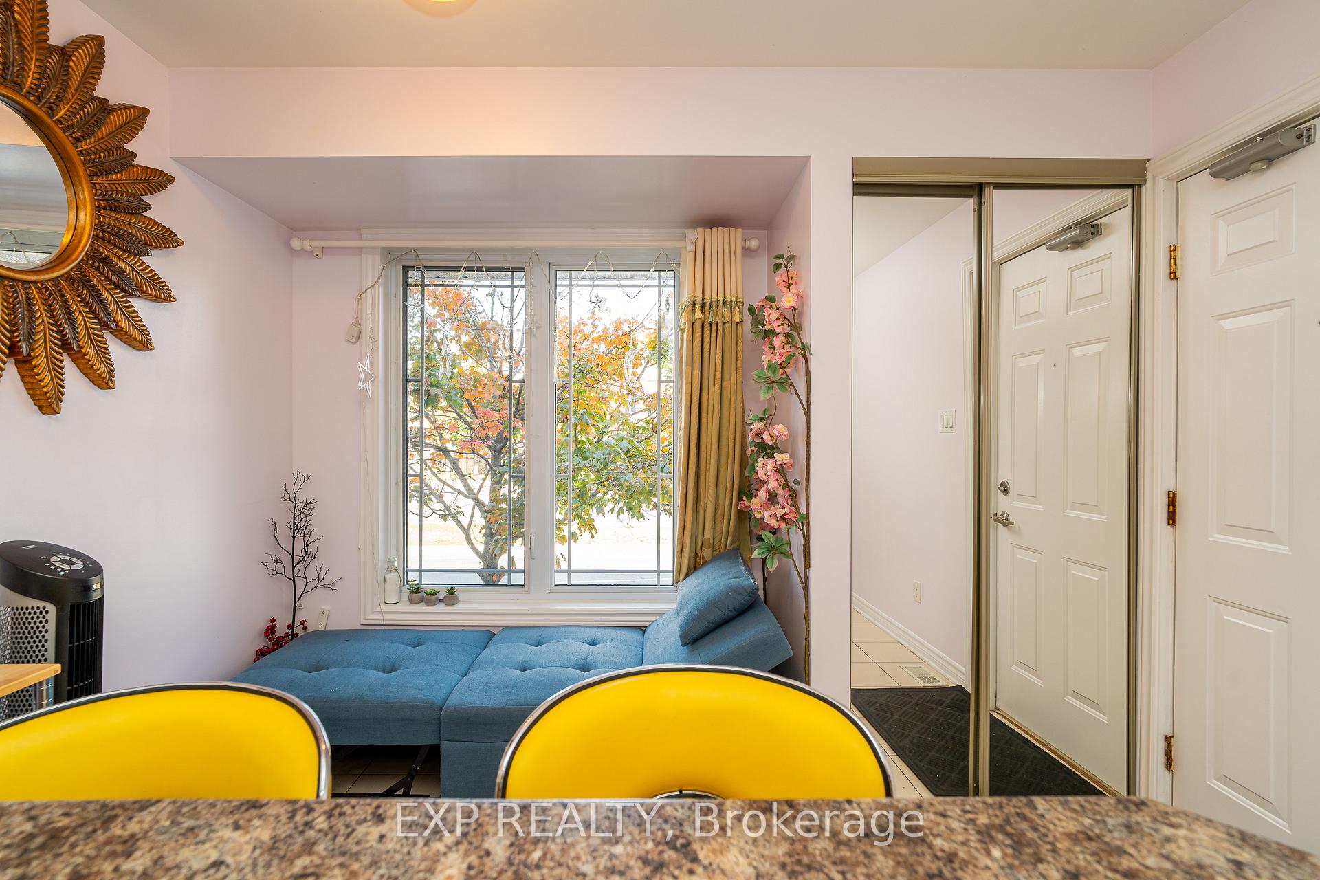 Photo 5 of Unit A, 566 Chapman Mills Drive, Ottawa, Barrhaven - Strandherd — HOMEH