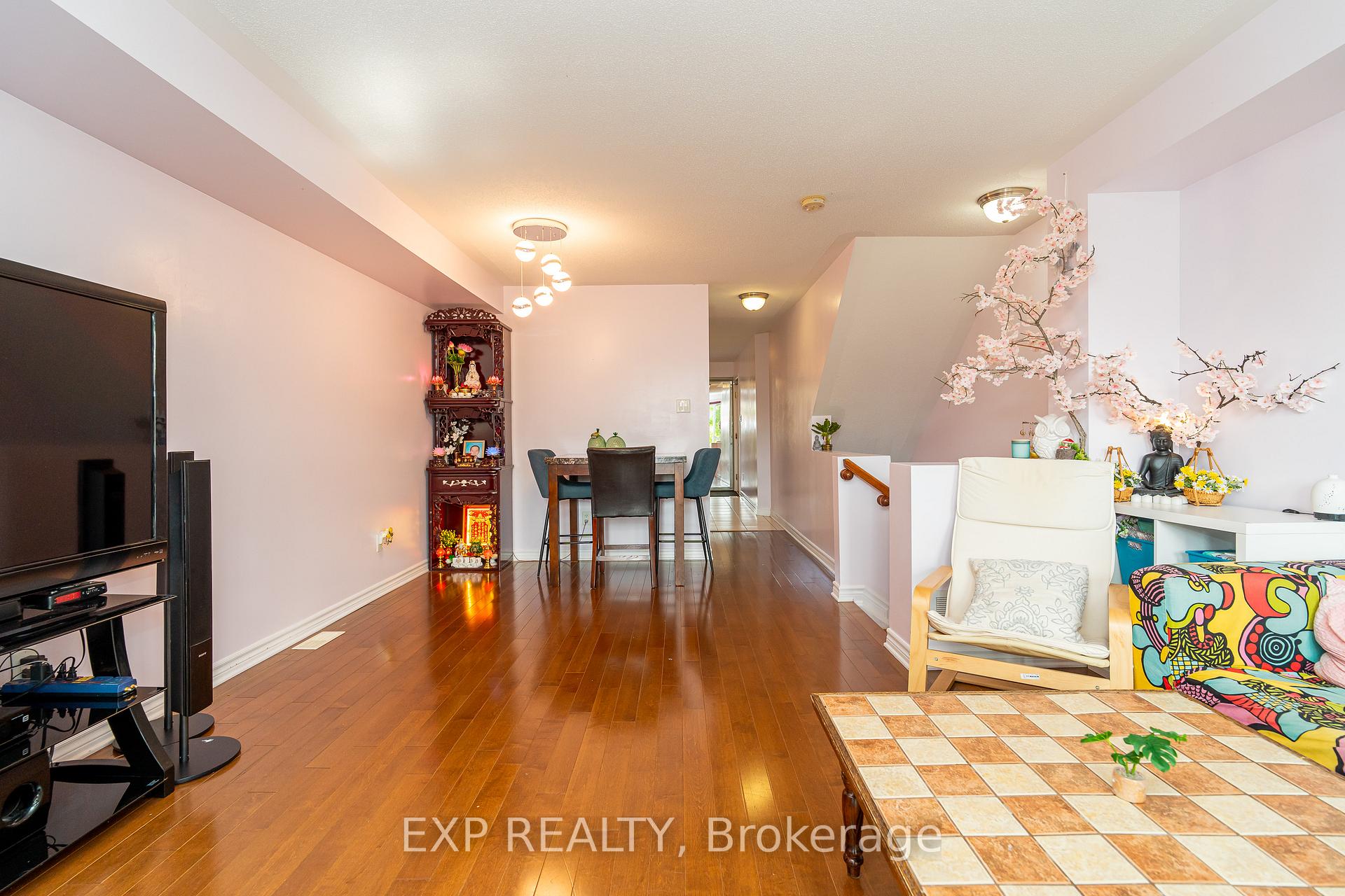 Photo 12 of Unit A, 566 Chapman Mills Drive, Ottawa, Barrhaven - Strandherd — HOMEH