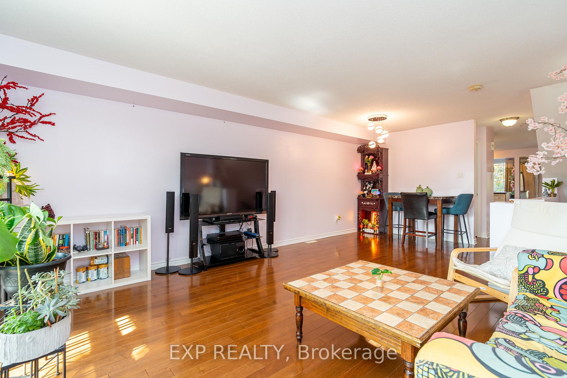 Photo 15 of Unit A, 566 Chapman Mills Drive, Ottawa, Barrhaven - Strandherd — HOMEH