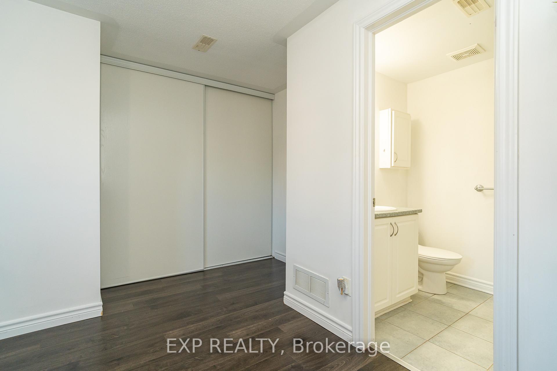 Photo 23 of Unit A, 566 Chapman Mills Drive, Ottawa, Barrhaven - Strandherd — HOMEH