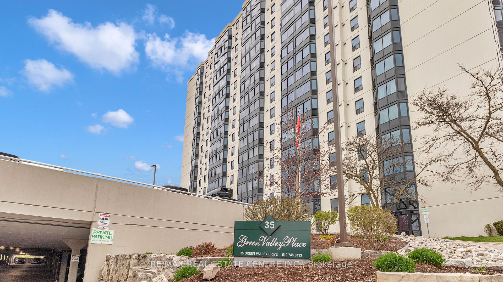 Photo 4 of Unit 1610, 35 Green Valley Drive, Kitchener, Pioneer Park — HOMEH