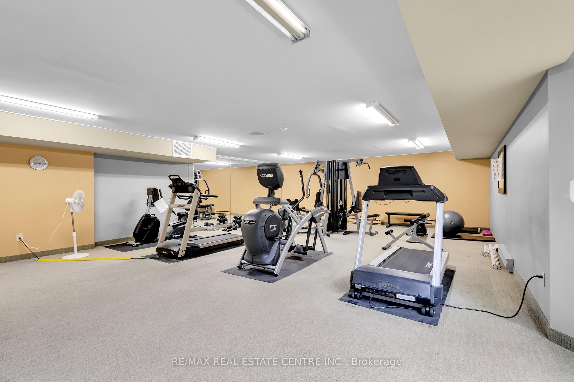 Photo 26 of Unit 1610, 35 Green Valley Drive, Kitchener, Pioneer Park — HOMEH