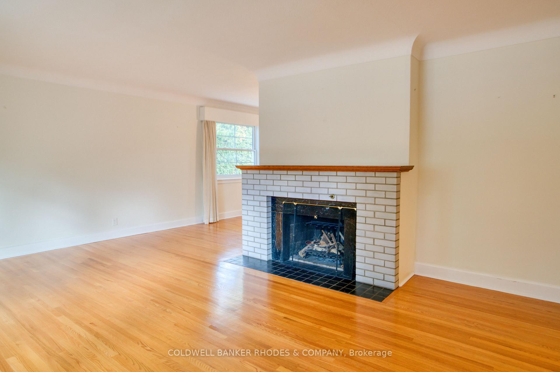 Photo 10 of 7 Madawaska Drive, Ottawa, Dows Lake — HOMEH