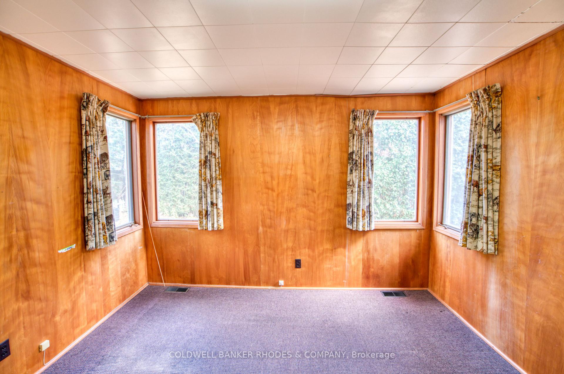 Photo 9 of 7 Madawaska Drive, Ottawa, Dows Lake — HOMEH