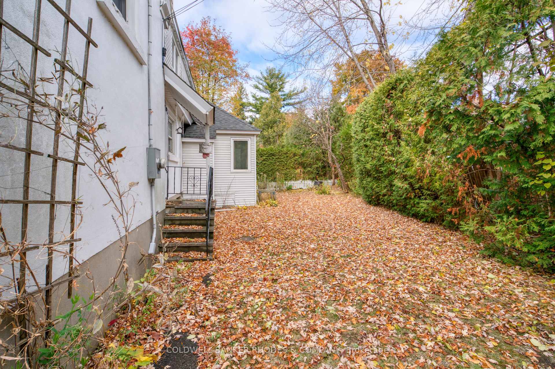 Photo 30 of 7 Madawaska Drive, Ottawa, Dows Lake — HOMEH