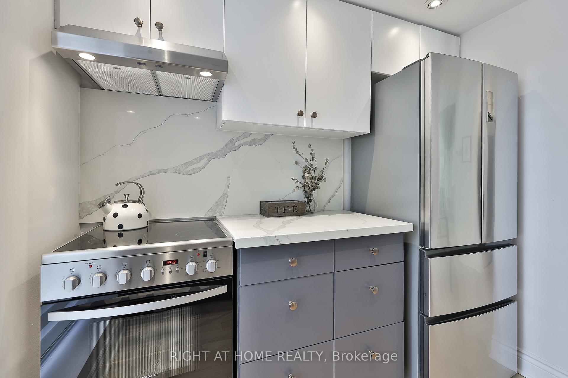 Photo 11 of Unit 801, 80 Charles Street E, Toronto, Church-Yonge Corridor — HOMEH