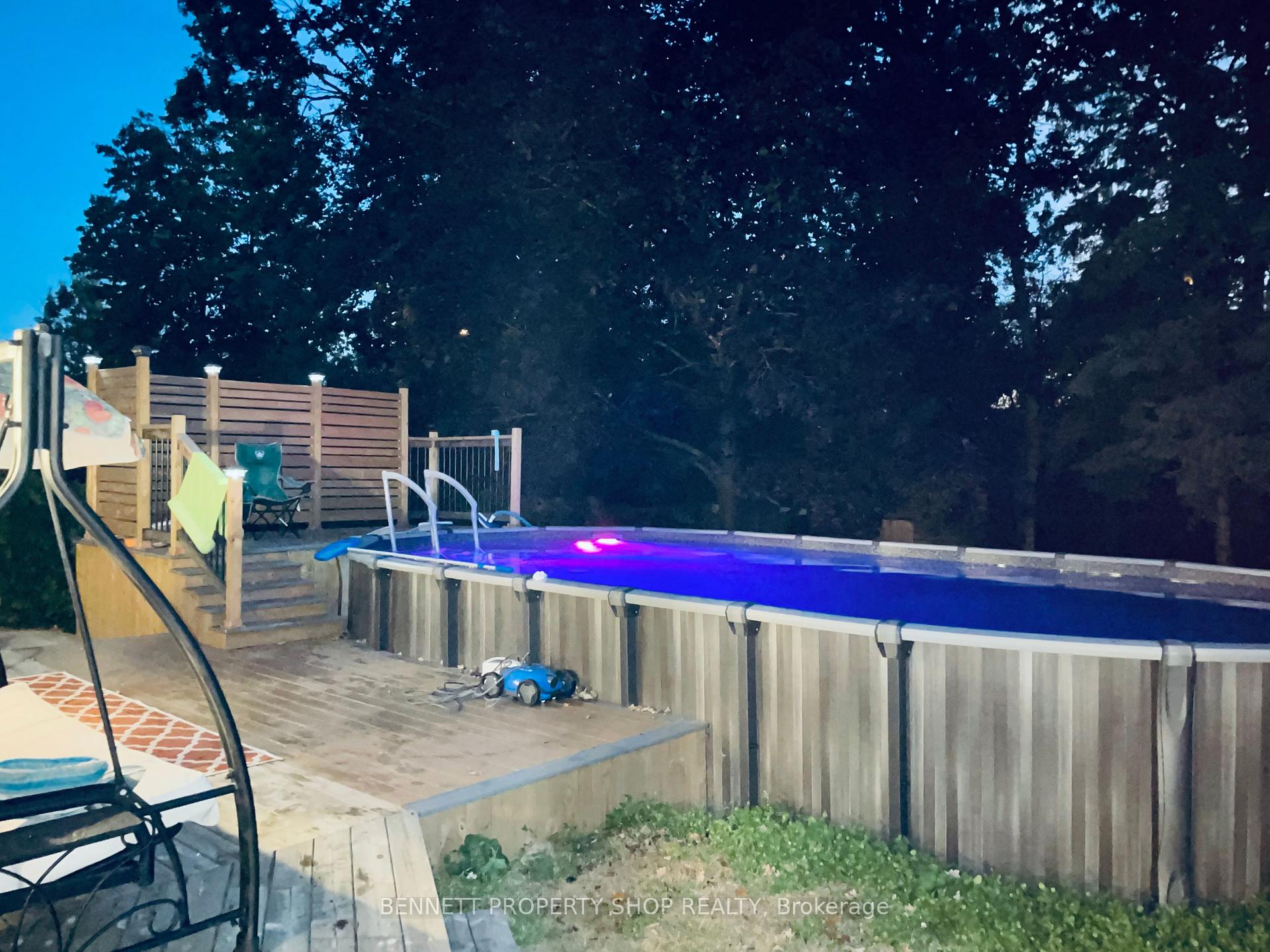 Photo 20 of 1404 Eastcliffe Way, Ottawa, Pineview — HOMEH
