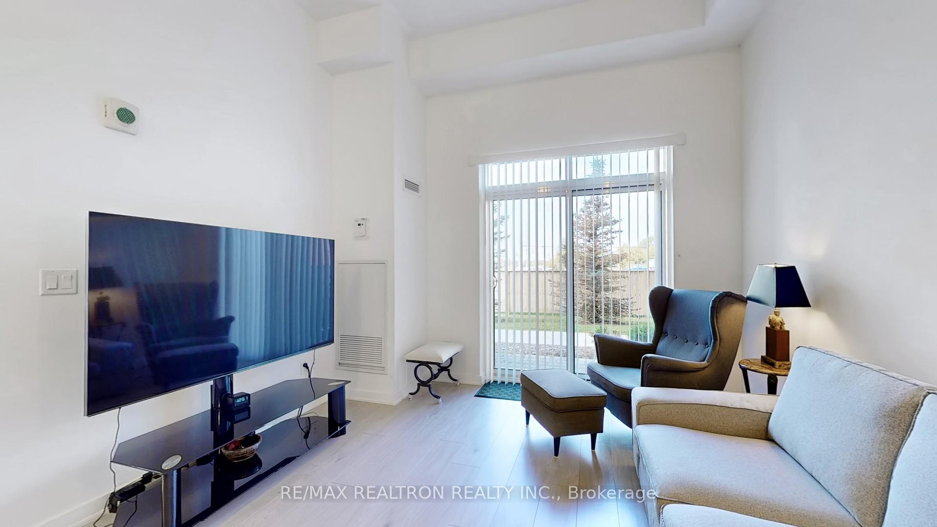 Photo 10 of Unit 116, 2490 Old Bronte Road, Oakville, Westmount — HOMEH
