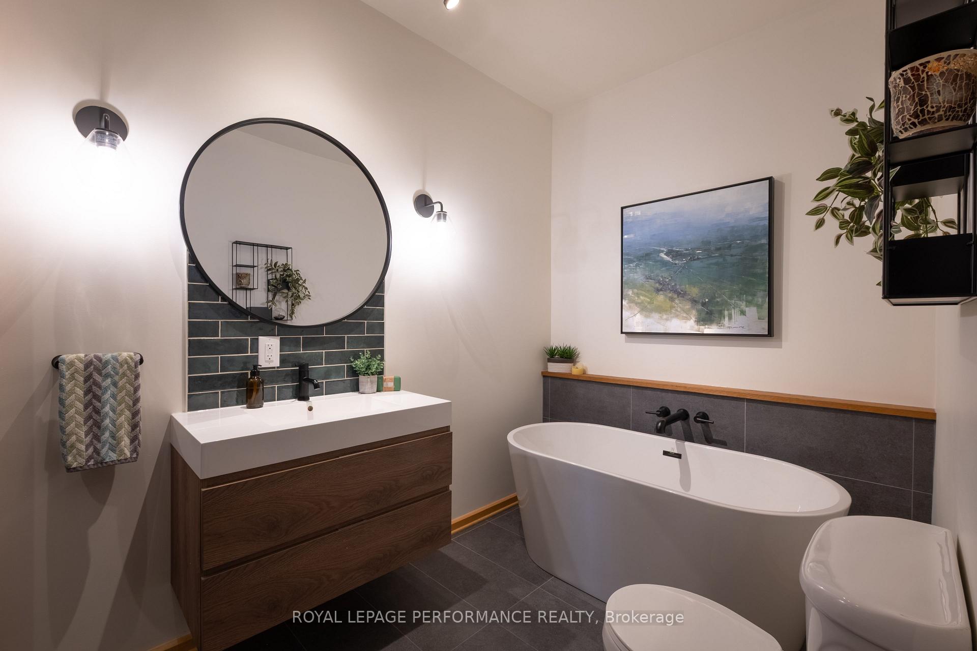 Photo 19 of Unit 108, 95 Beech Street, Ottawa, West Centre Town — HOMEH