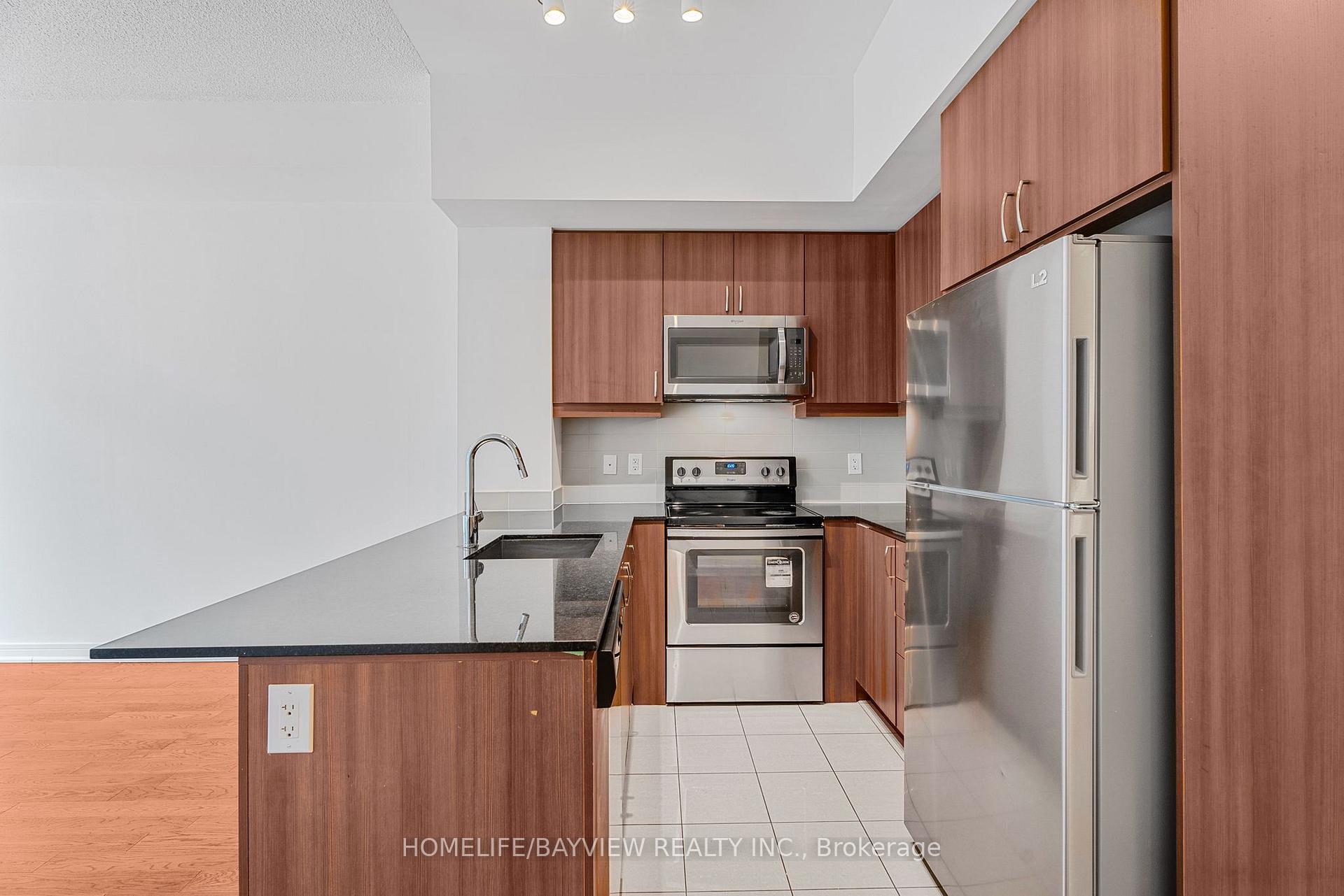 Photo 11 of Unit 811NE, 9205 Yonge Street, Richmond Hill, Langstaff — HOMEH