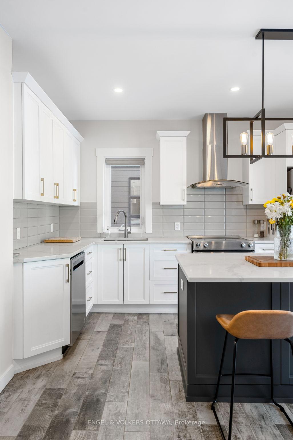 Photo 12 of 513 Edison Avenue, Ottawa, McKellar/Highland — HOMEH
