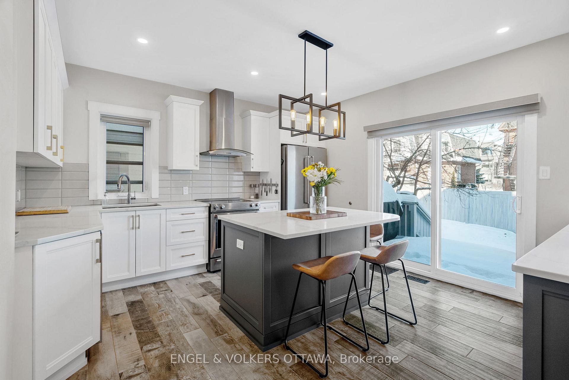 Photo 15 of 513 Edison Avenue, Ottawa, McKellar/Highland — HOMEH