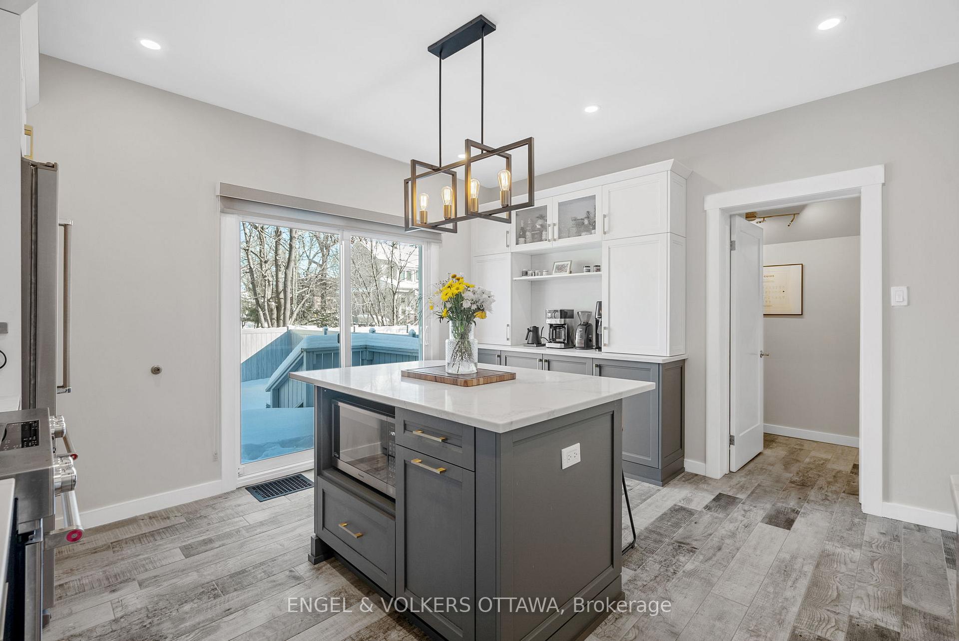 Photo 16 of 513 Edison Avenue, Ottawa, McKellar/Highland — HOMEH