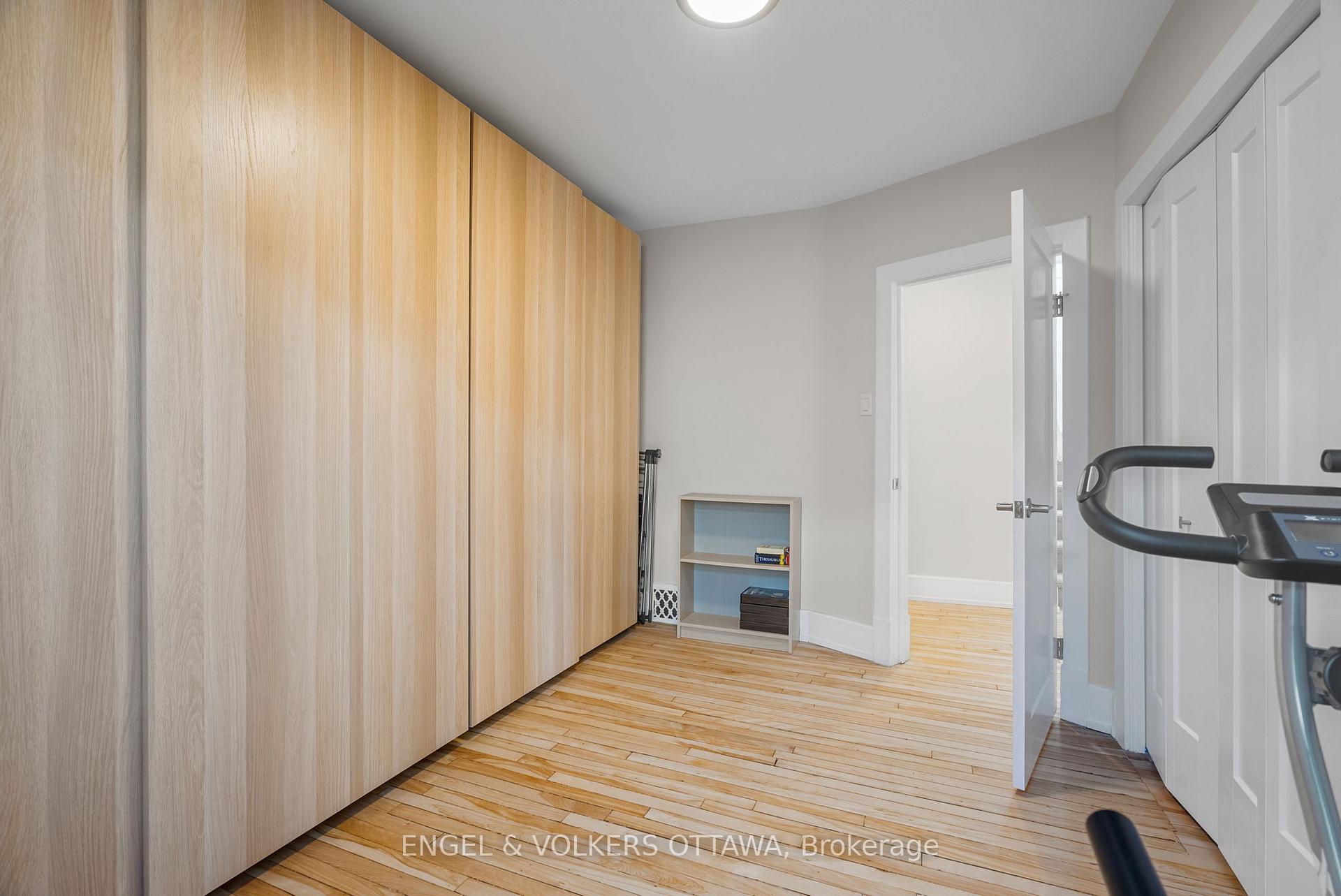 Photo 26 of 513 Edison Avenue, Ottawa, McKellar/Highland — HOMEH