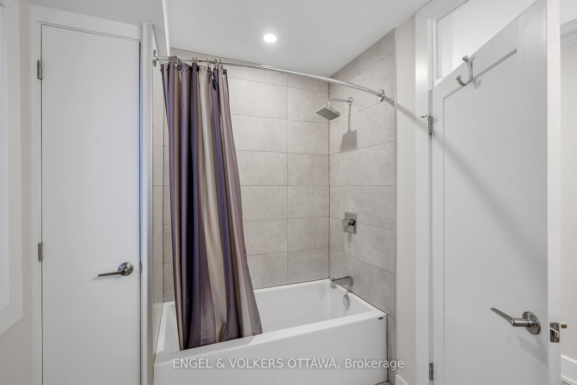 Photo 29 of 513 Edison Avenue, Ottawa, McKellar/Highland — HOMEH