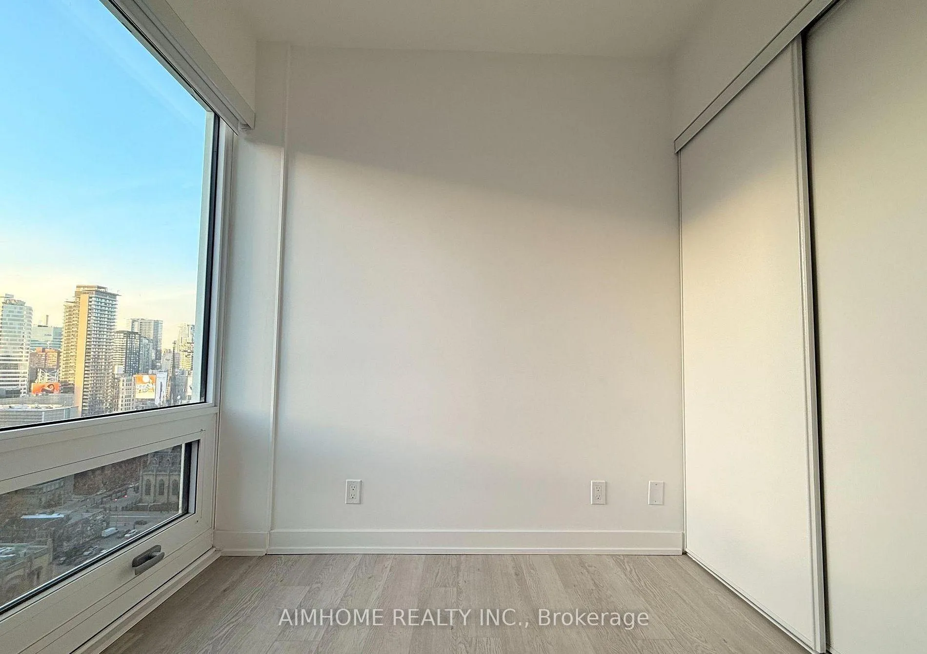Photo 14 of Unit 2610, 88 Queen Street E, Toronto, Church-Yonge Corridor — HOMEH