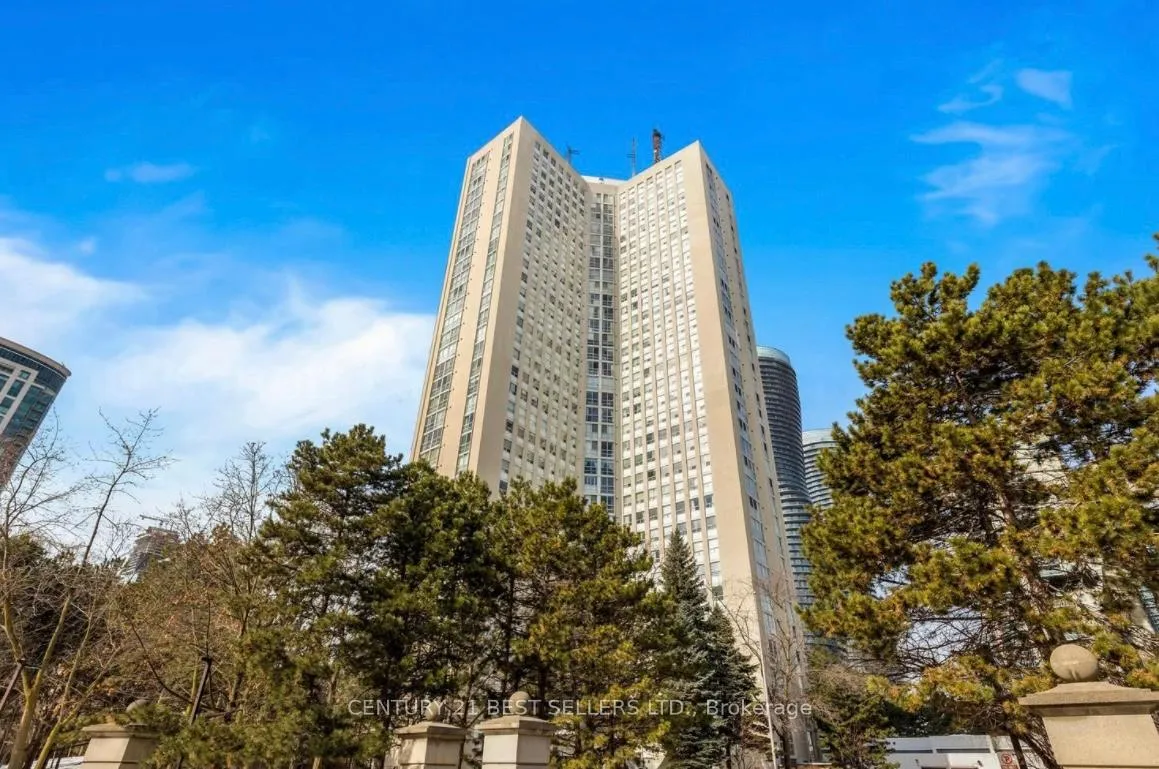Photo 2 of Unit 1803, 3650 Kaneff Crescent, Mississauga, Mississauga Valleys — HOMEH