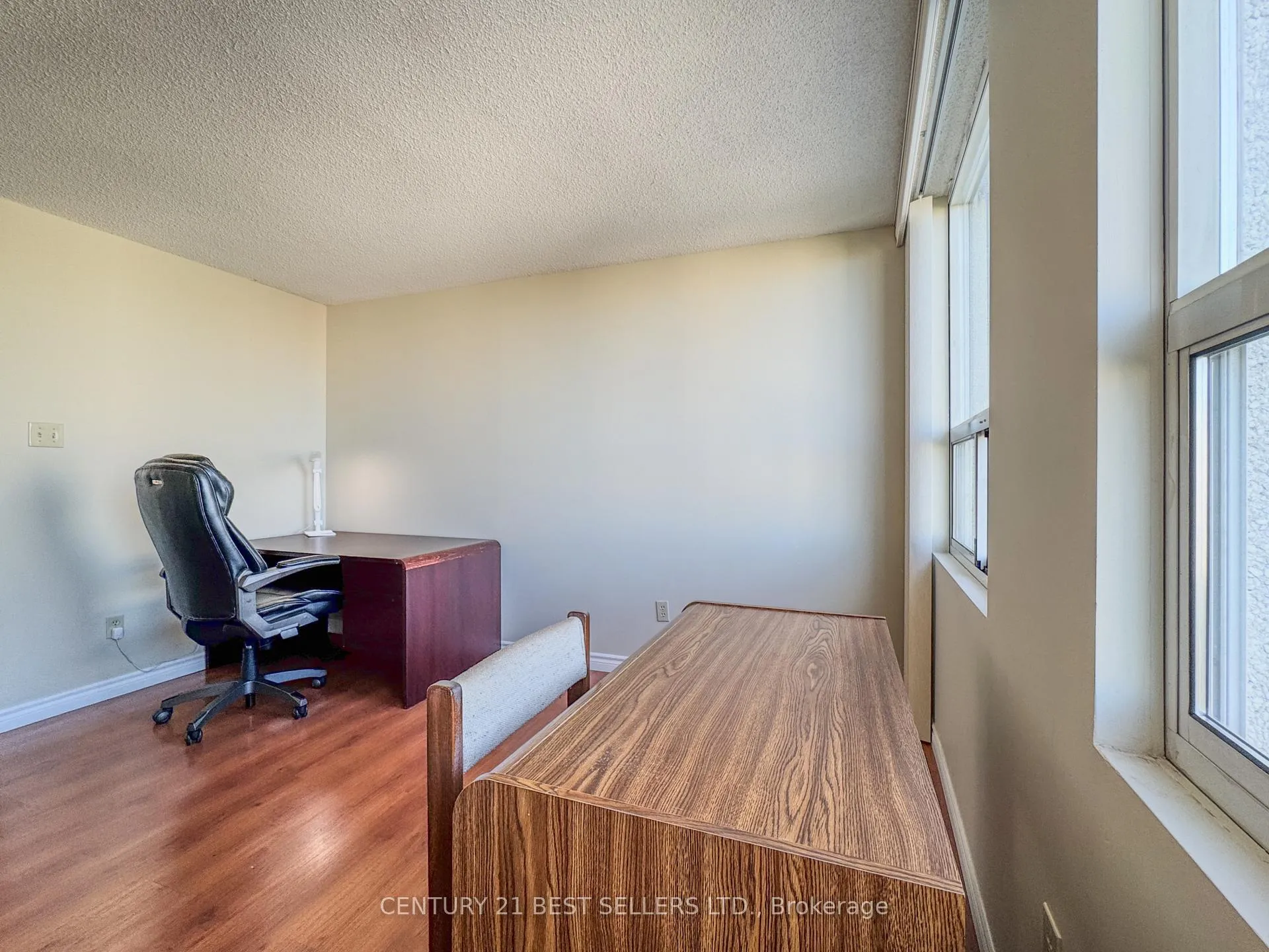 Photo 21 of Unit 1803, 3650 Kaneff Crescent, Mississauga, Mississauga Valleys — HOMEH