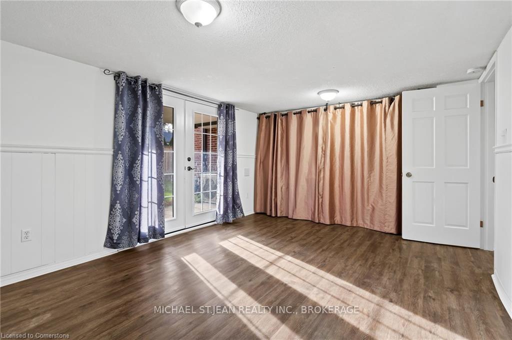 Photo 19 of Unit 16, 91 Livingston Avenue, Grimsby, Grimsby West — HOMEH