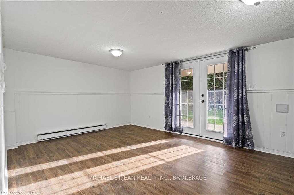 Photo 20 of Unit 16, 91 Livingston Avenue, Grimsby, Grimsby West — HOMEH