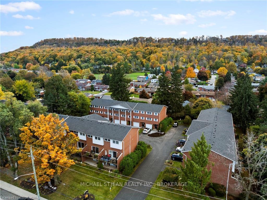 Photo 25 of Unit 16, 91 Livingston Avenue, Grimsby, Grimsby West — HOMEH