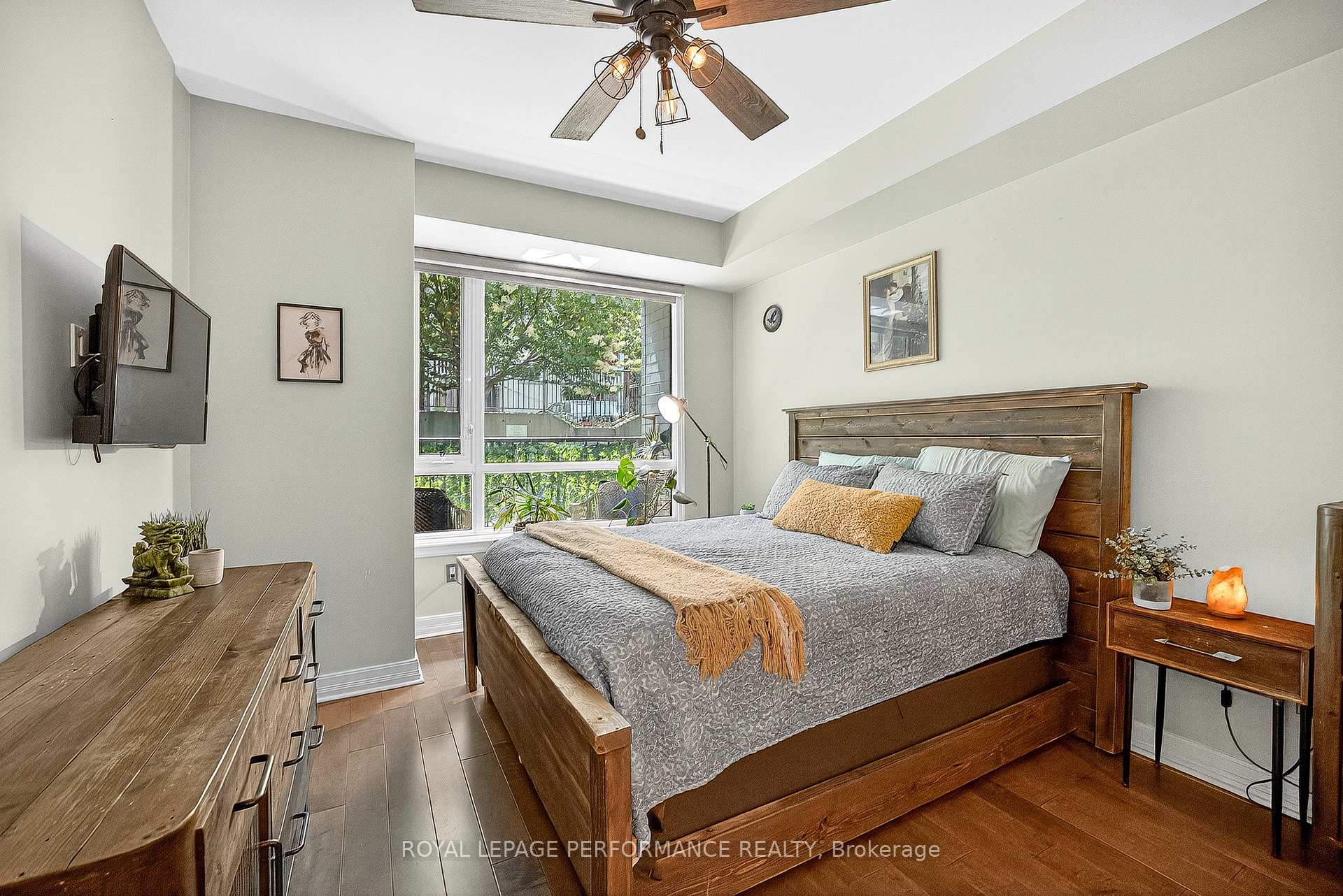 Photo 13 of Unit 103, 200 Besserer Street, Ottawa, Sandy Hill — HOMEH