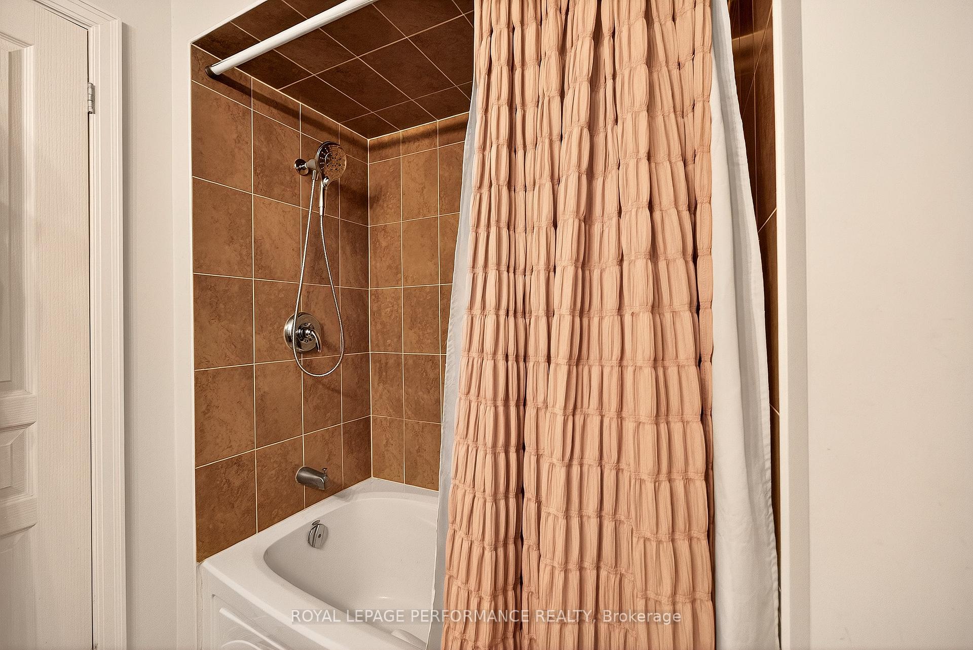 Photo 15 of Unit 103, 200 Besserer Street, Ottawa, Sandy Hill — HOMEH