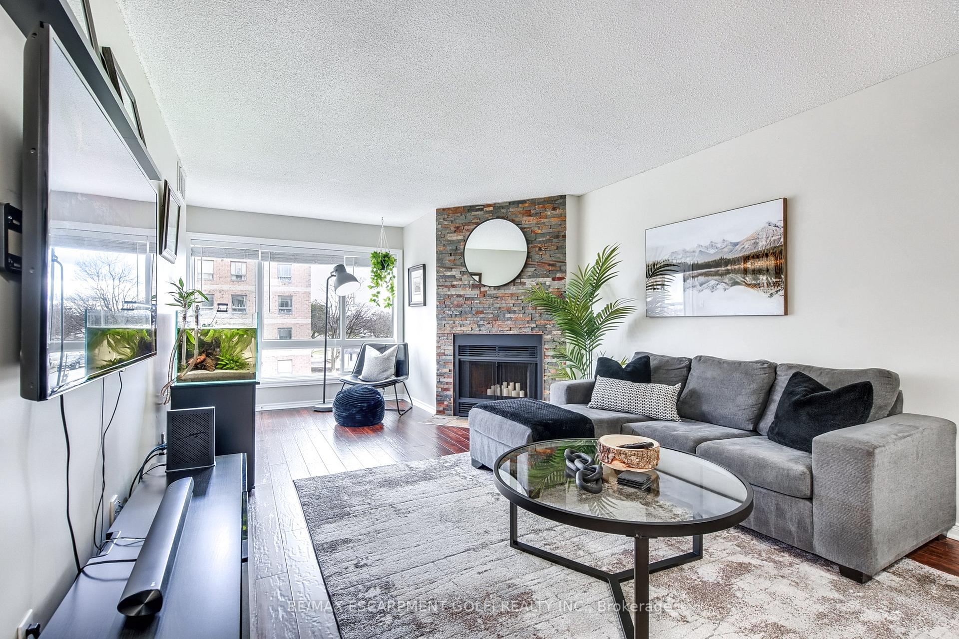 Photo 7 of Unit 317, 78 Roehampton Avenue, St. Catharines, Carlton/Bunting — HOMEH
