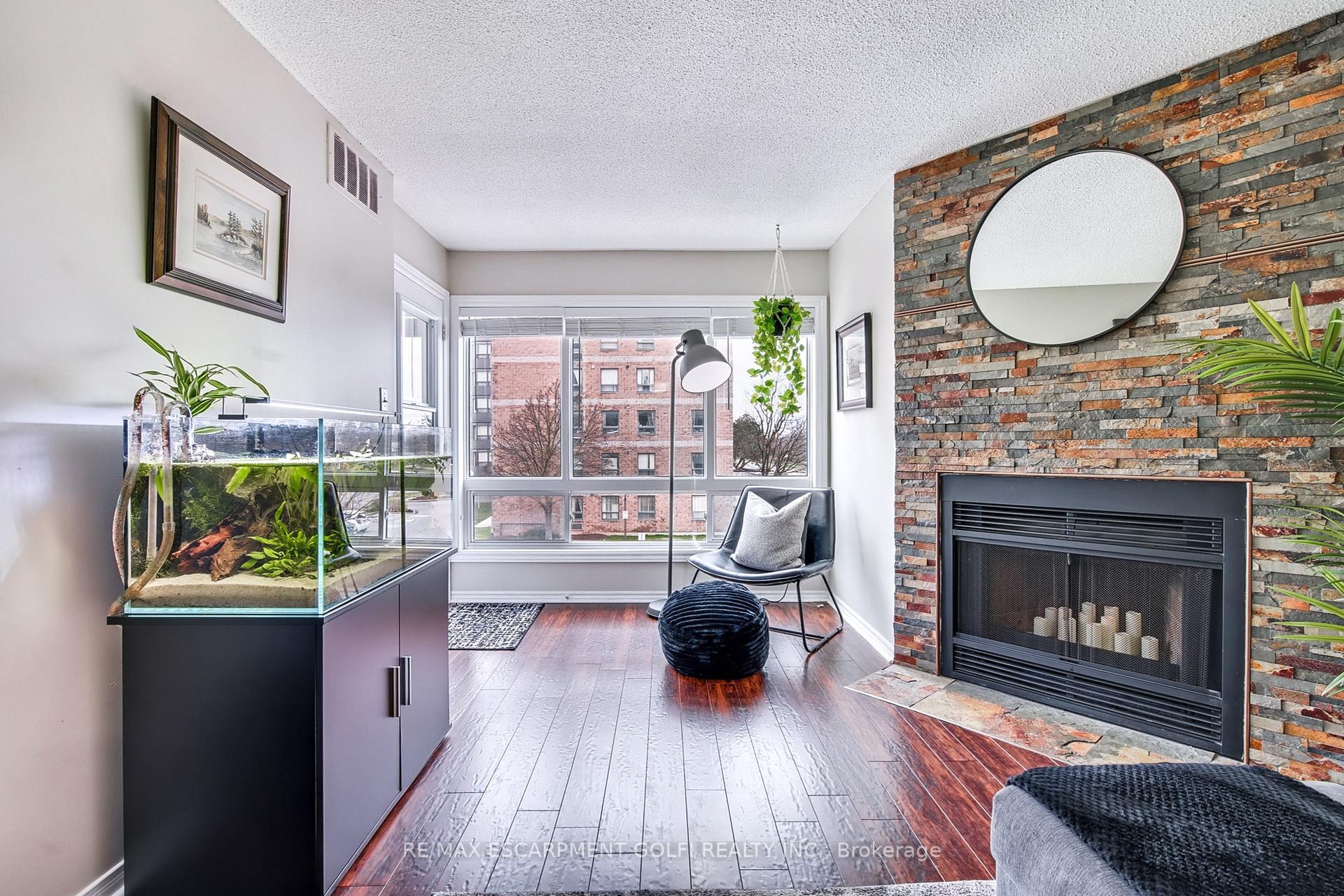 Photo 9 of Unit 317, 78 Roehampton Avenue, St. Catharines, Carlton/Bunting — HOMEH