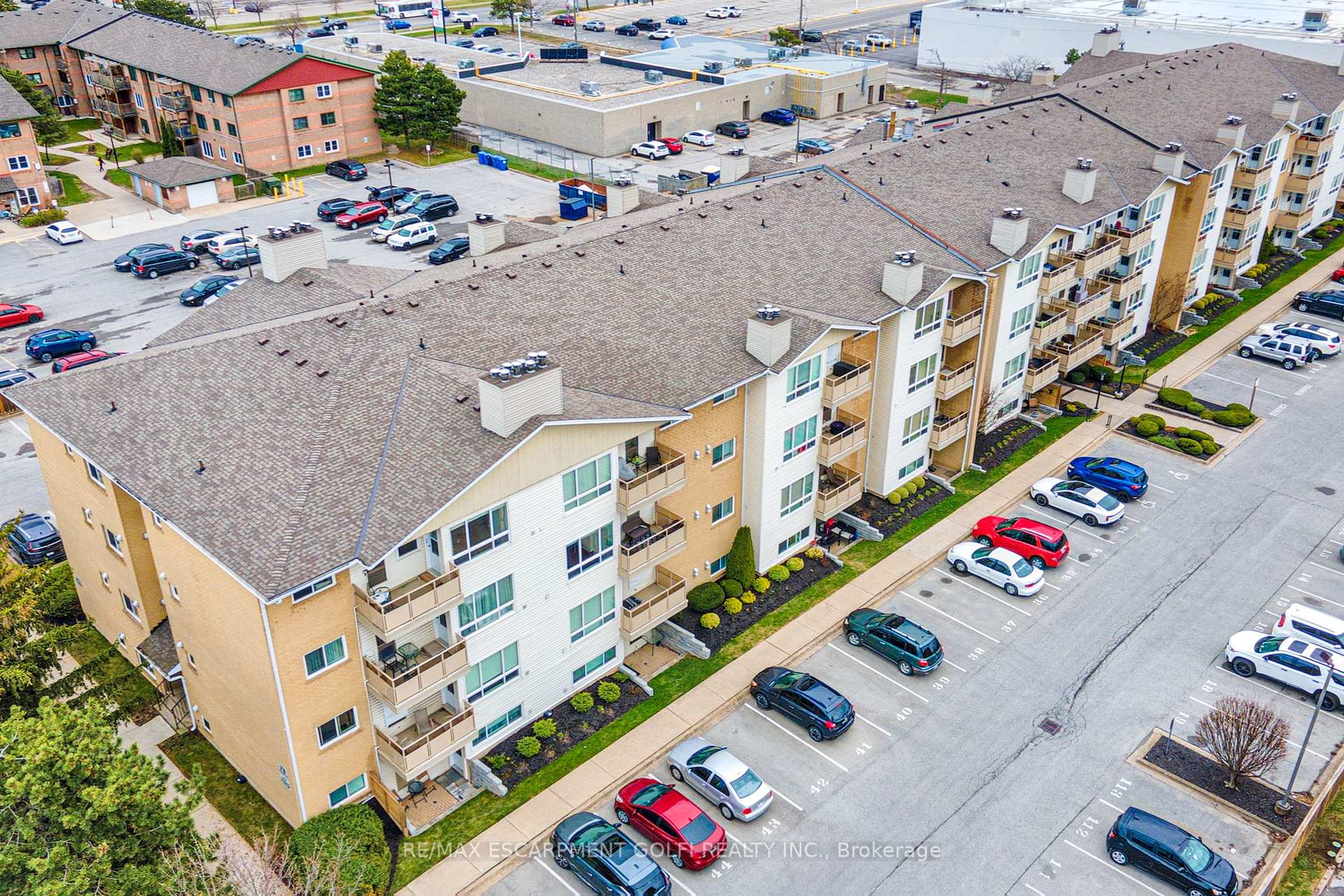 Photo 32 of Unit 317, 78 Roehampton Avenue, St. Catharines, Carlton/Bunting — HOMEH