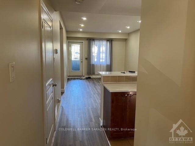 Photo 6 of Unit B, 45 Tayside, Ottawa, Barrhaven - Longfields — HOMEH