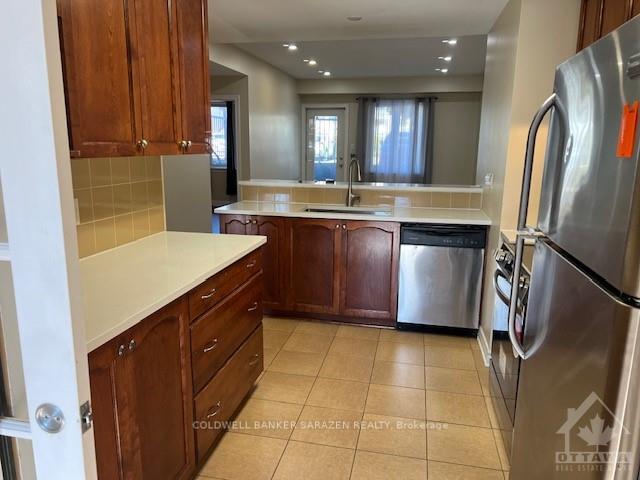 Photo 9 of Unit B, 45 Tayside, Ottawa, Barrhaven - Longfields — HOMEH