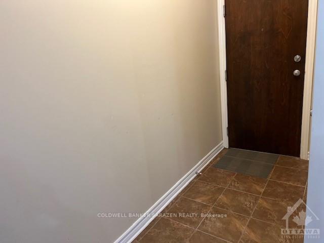 Photo 15 of Unit B, 45 Tayside, Ottawa, Barrhaven - Longfields — HOMEH