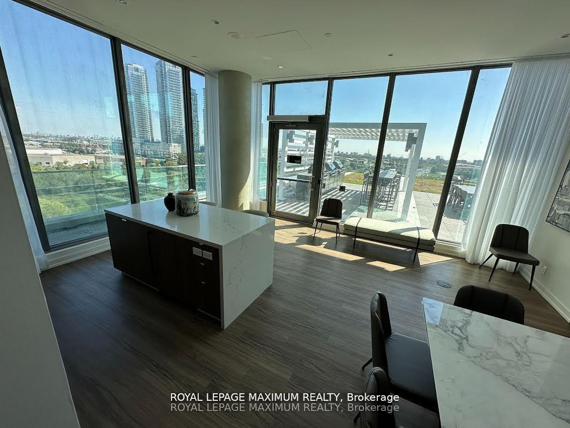 Photo 7 of Unit 4102, 7890 Jane Street, Vaughan, Vaughan Corporate Centre — HOMEH