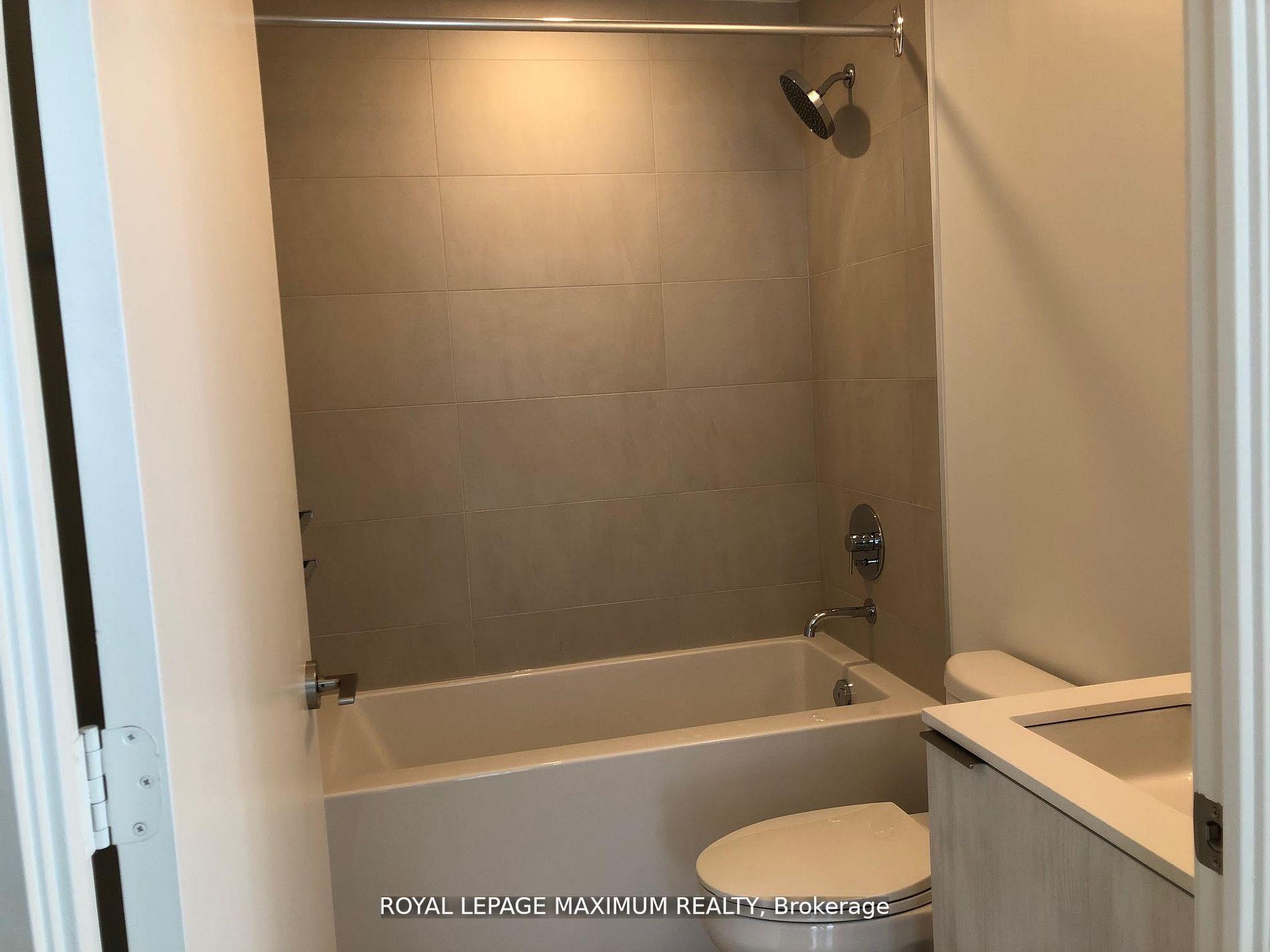 Photo 12 of Unit 4102, 7890 Jane Street, Vaughan, Vaughan Corporate Centre — HOMEH