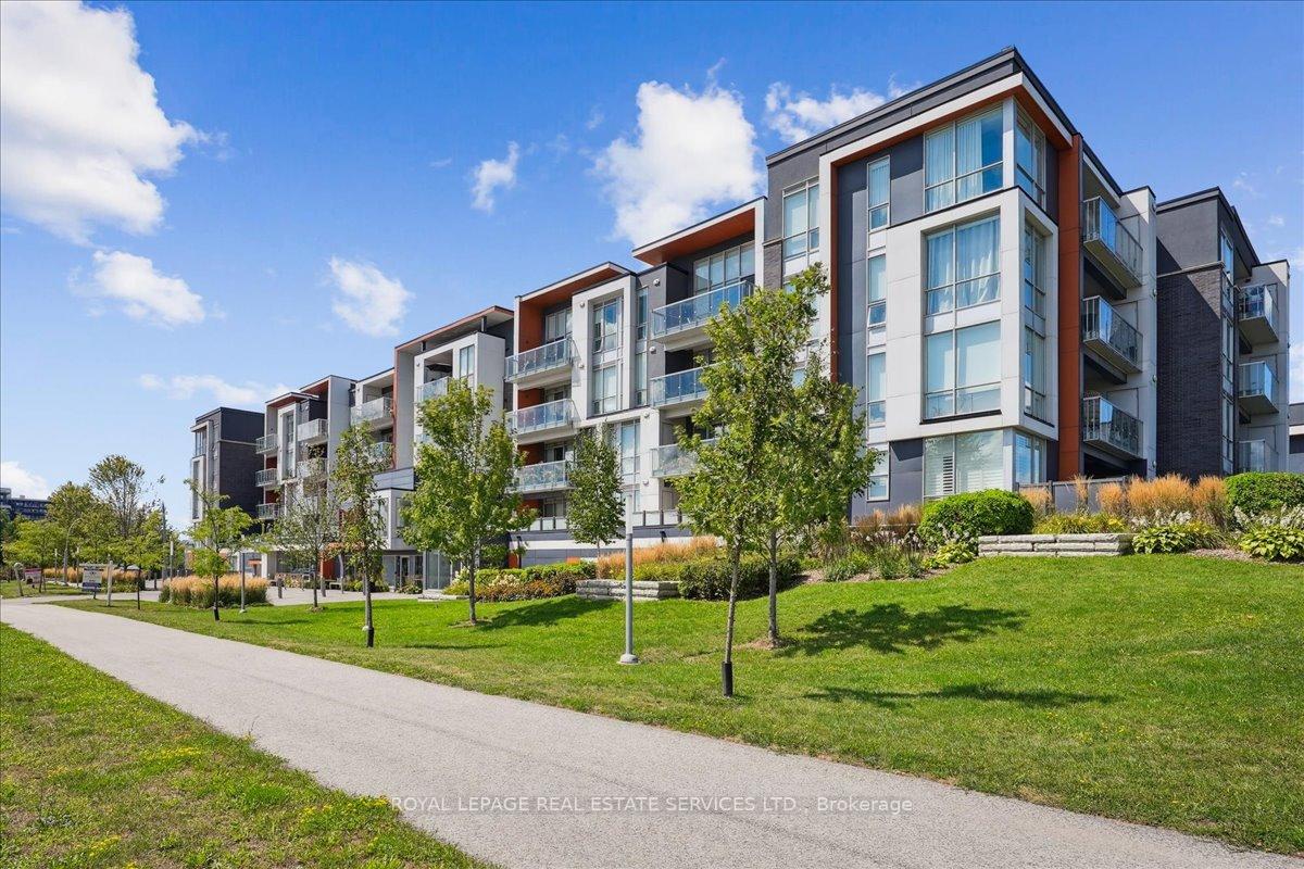 Front of Unit 105, 3028 Creekshore Common