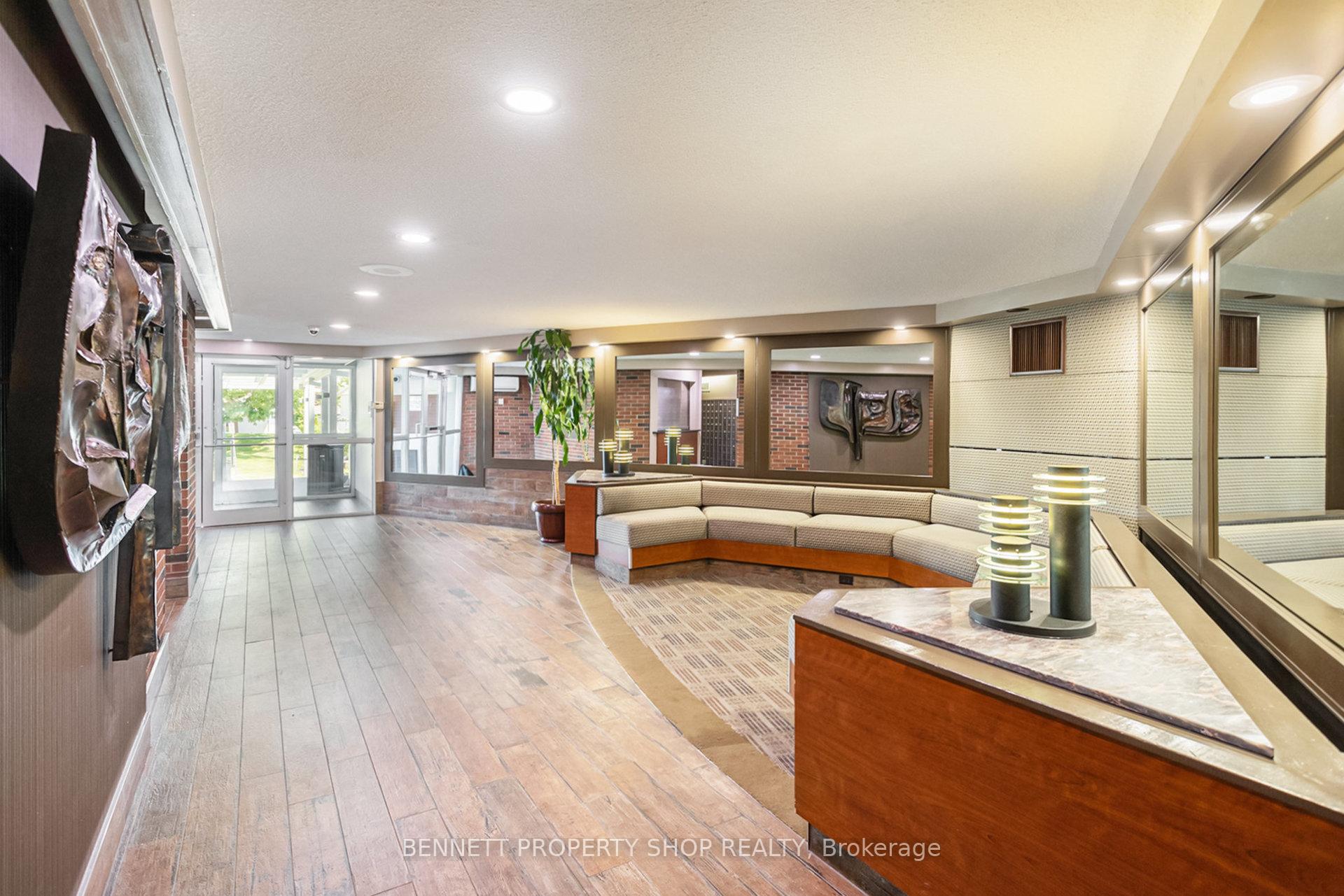 Photo 4 of Unit 312, 20 Chesterton Drive, Ottawa, Borden Farm/Stewart Farm/Carleton Heights/Parkwood Hills — HOMEH