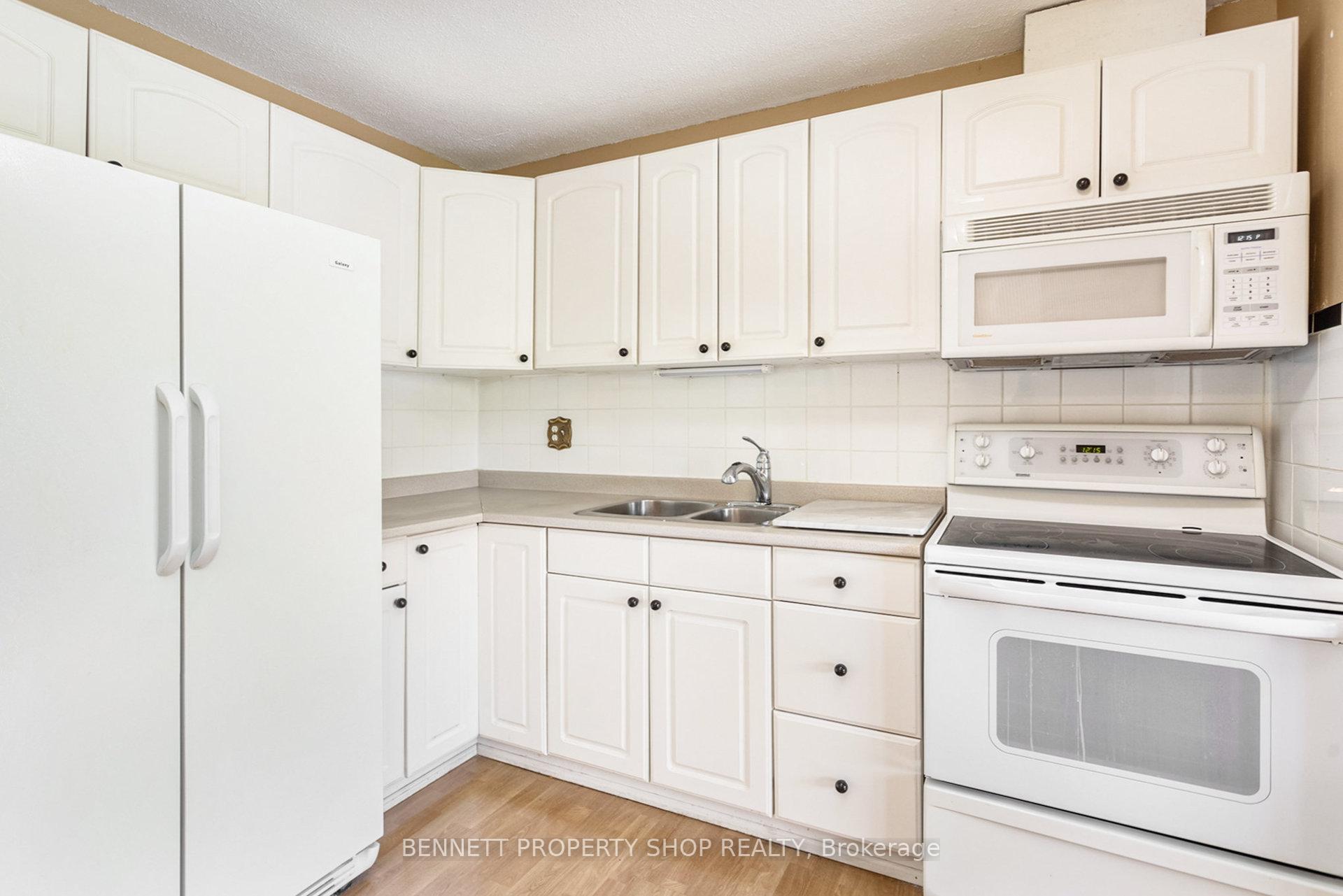 Photo 10 of Unit 312, 20 Chesterton Drive, Ottawa, Borden Farm/Stewart Farm/Carleton Heights/Parkwood Hills — HOMEH