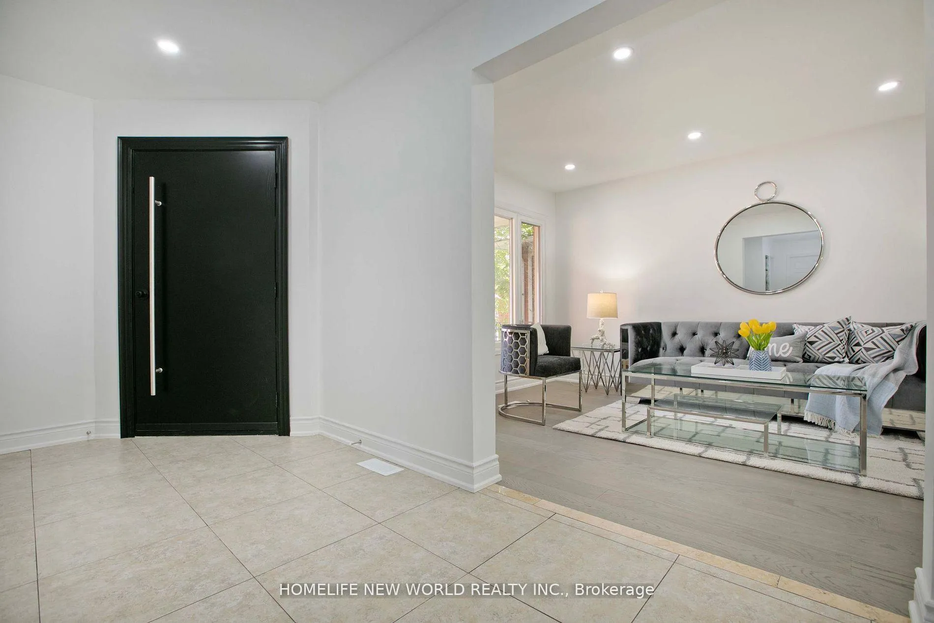 Photo 3 of 94 Weldrick Road E, Richmond Hill, Harding — HOMEH