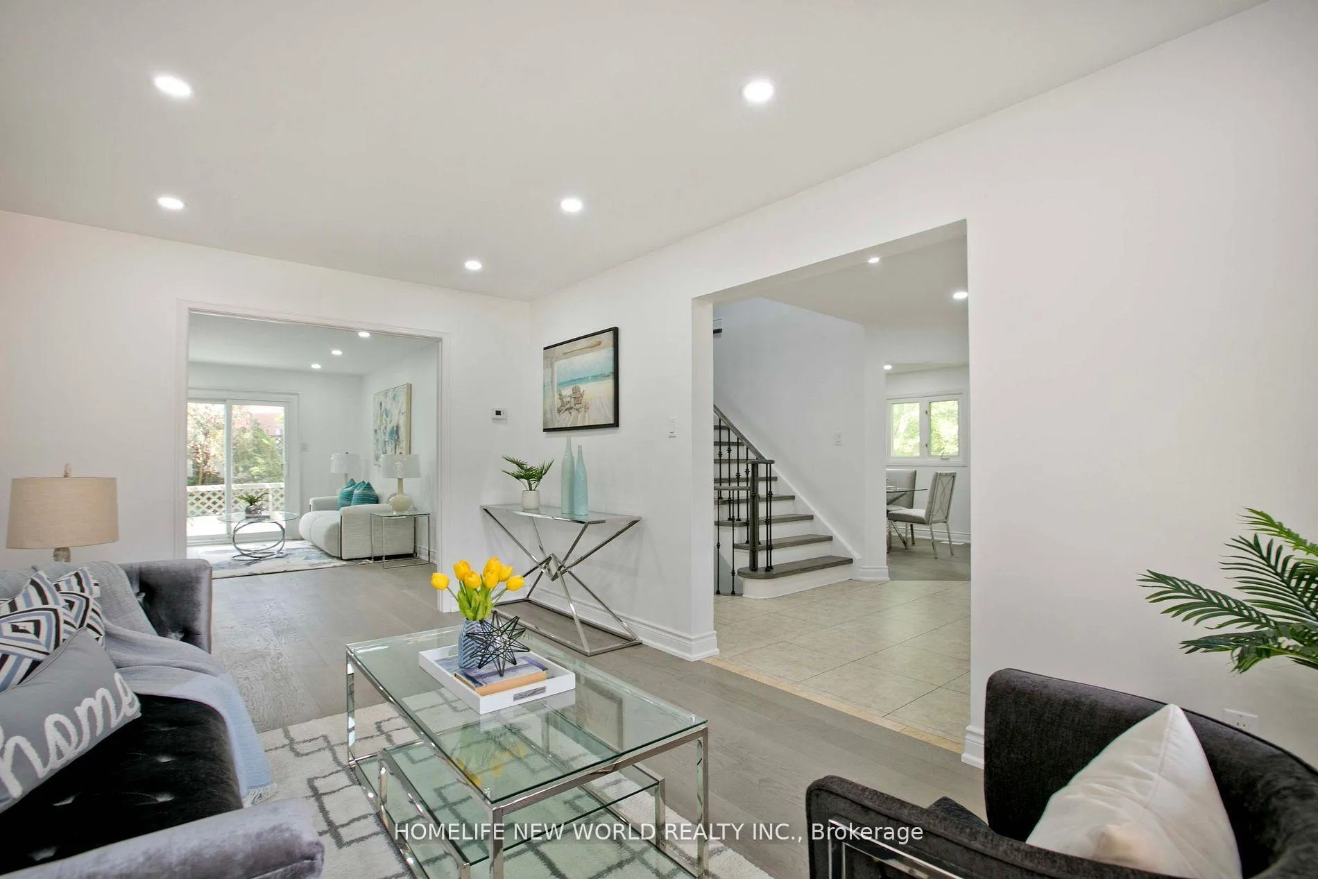 Photo 9 of 94 Weldrick Road E, Richmond Hill, Harding — HOMEH