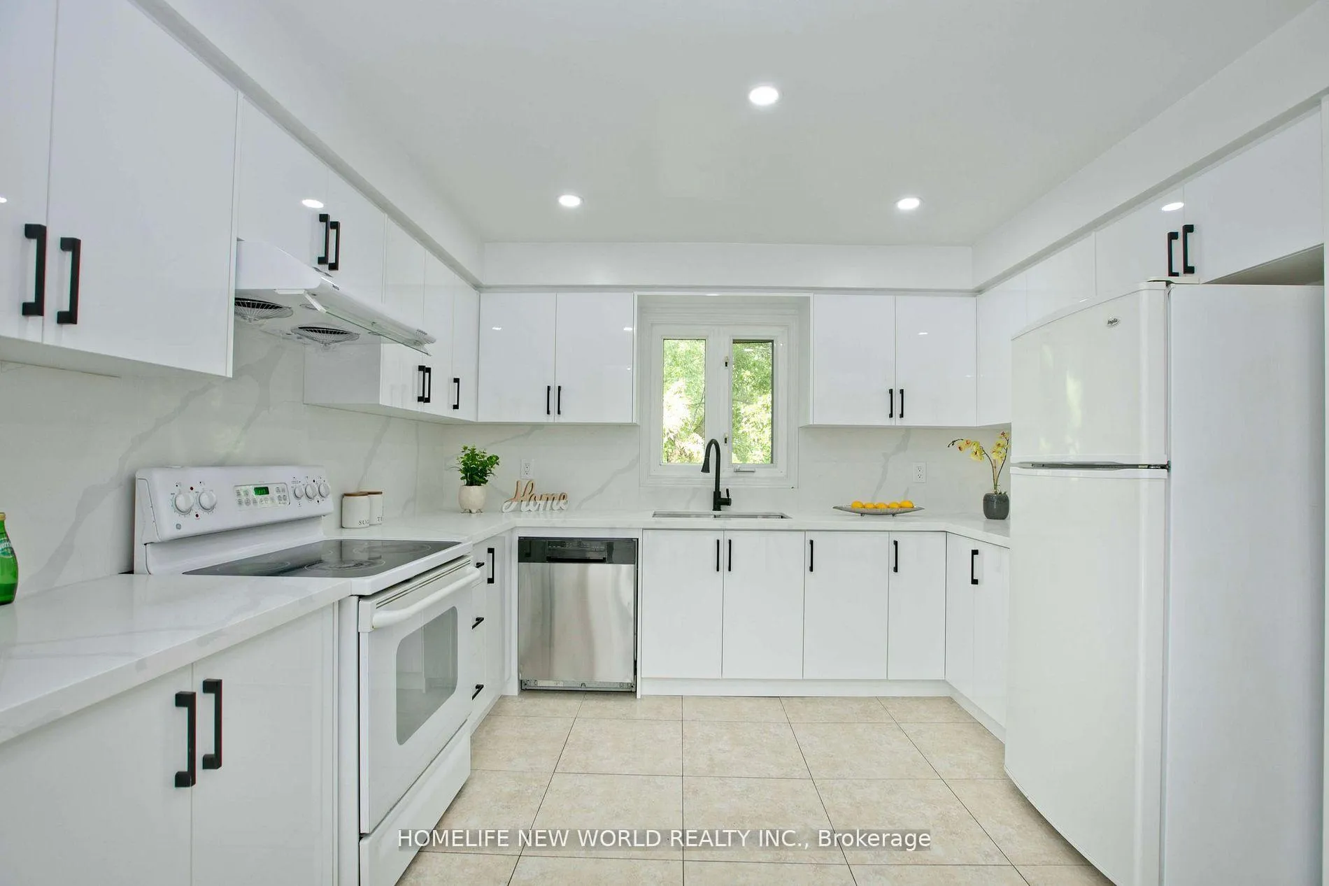 Photo 17 of 94 Weldrick Road E, Richmond Hill, Harding — HOMEH