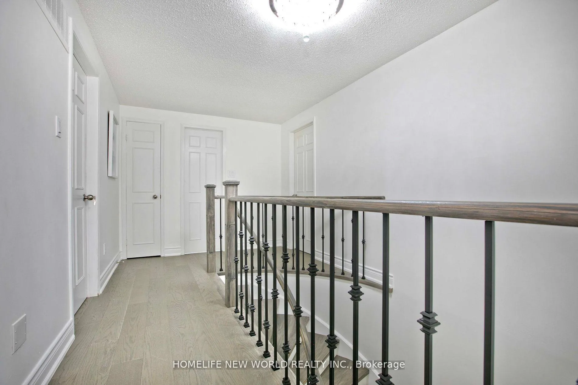 Photo 19 of 94 Weldrick Road E, Richmond Hill, Harding — HOMEH