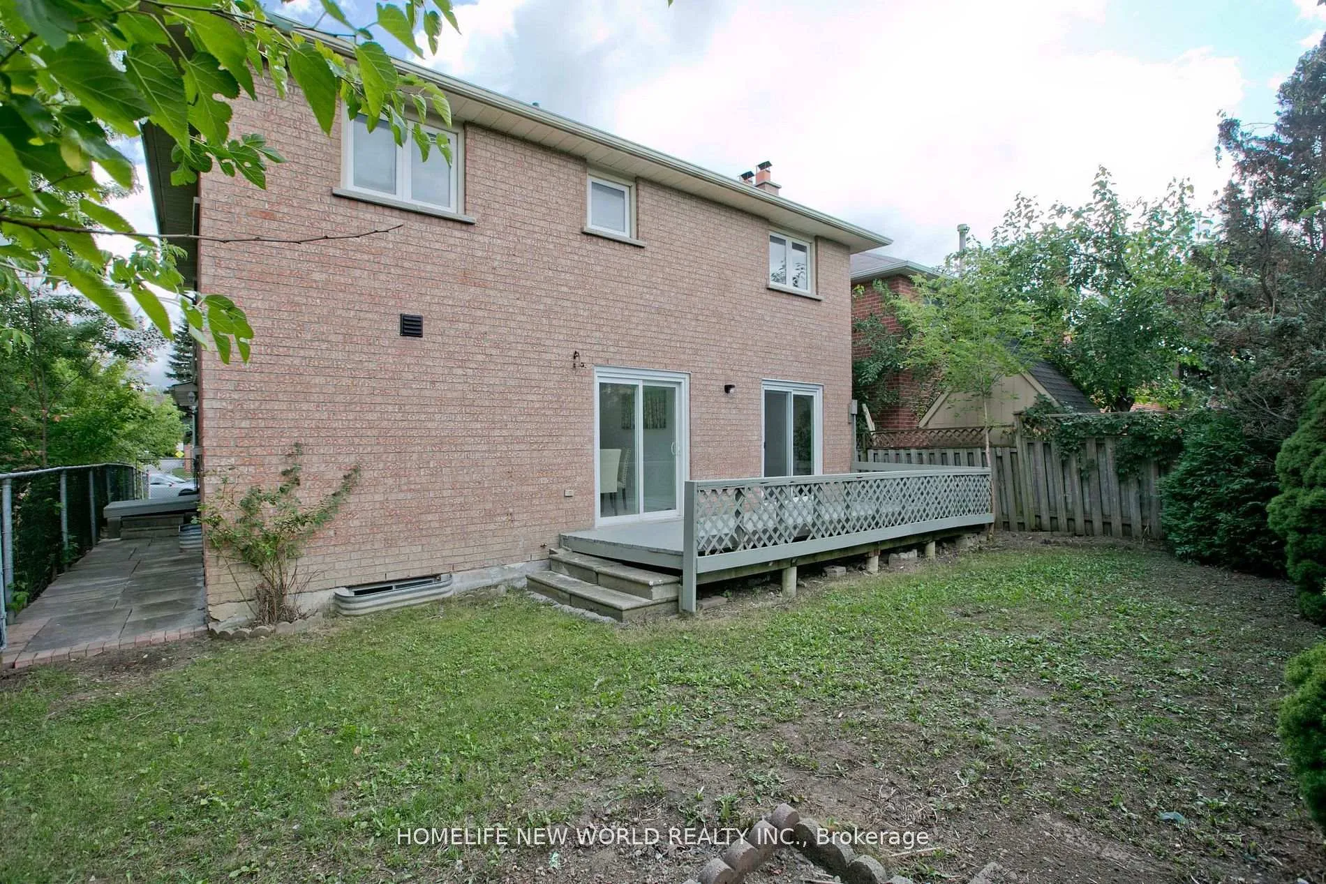 Photo 37 of 94 Weldrick Road E, Richmond Hill, Harding — HOMEH