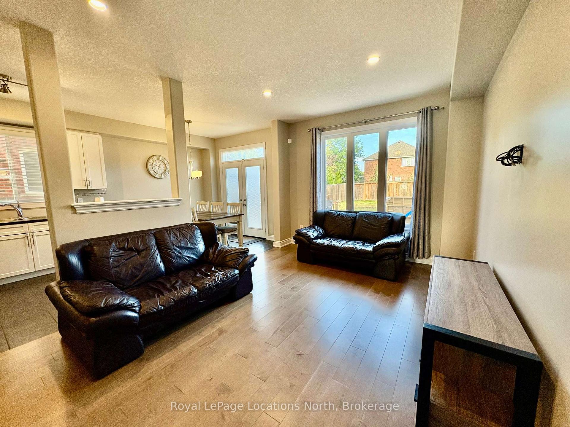 Photo 3 of 74 Garbutt Crescent, Collingwood — HOMEH