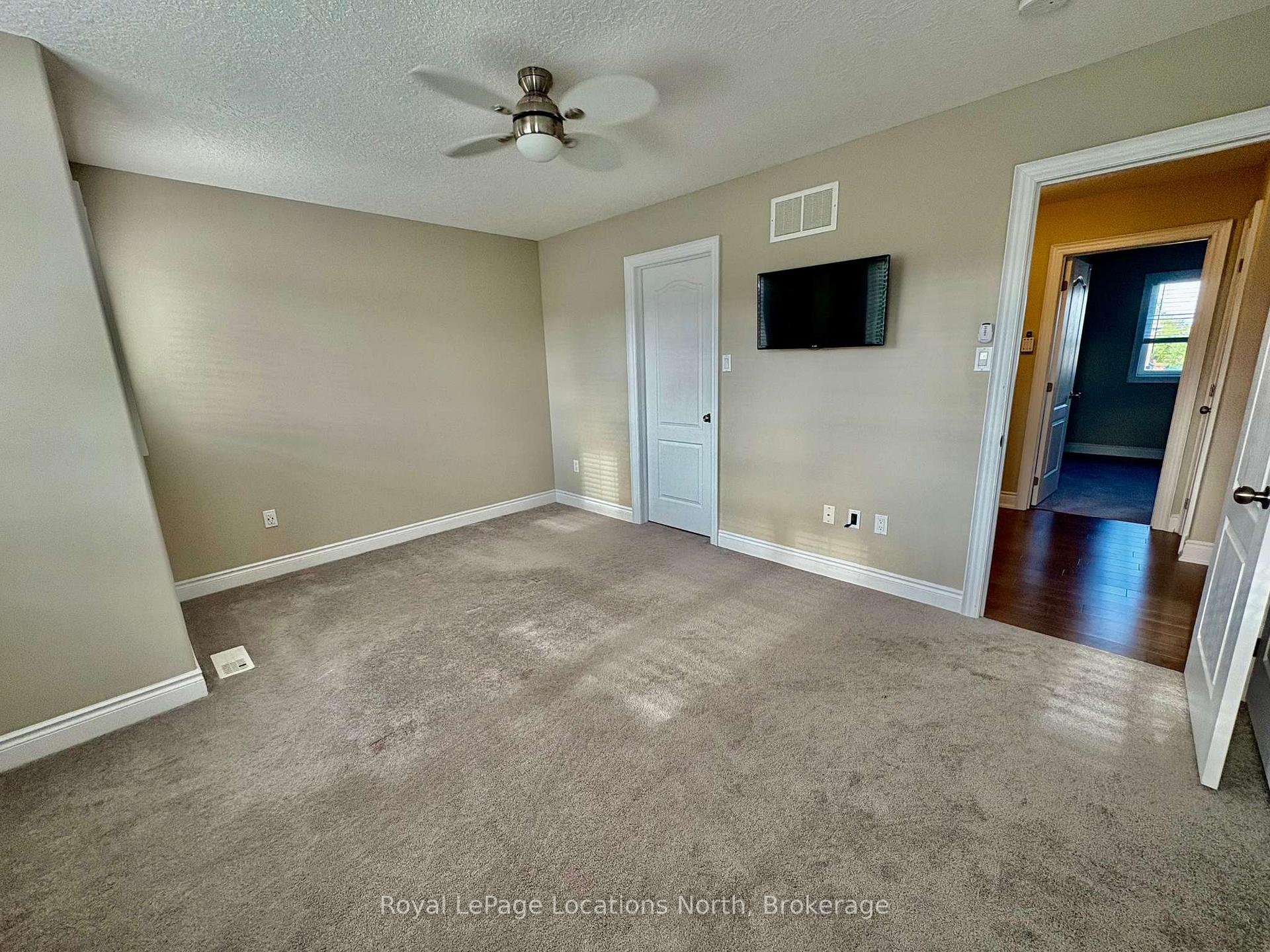 Photo 17 of 74 Garbutt Crescent, Collingwood — HOMEH