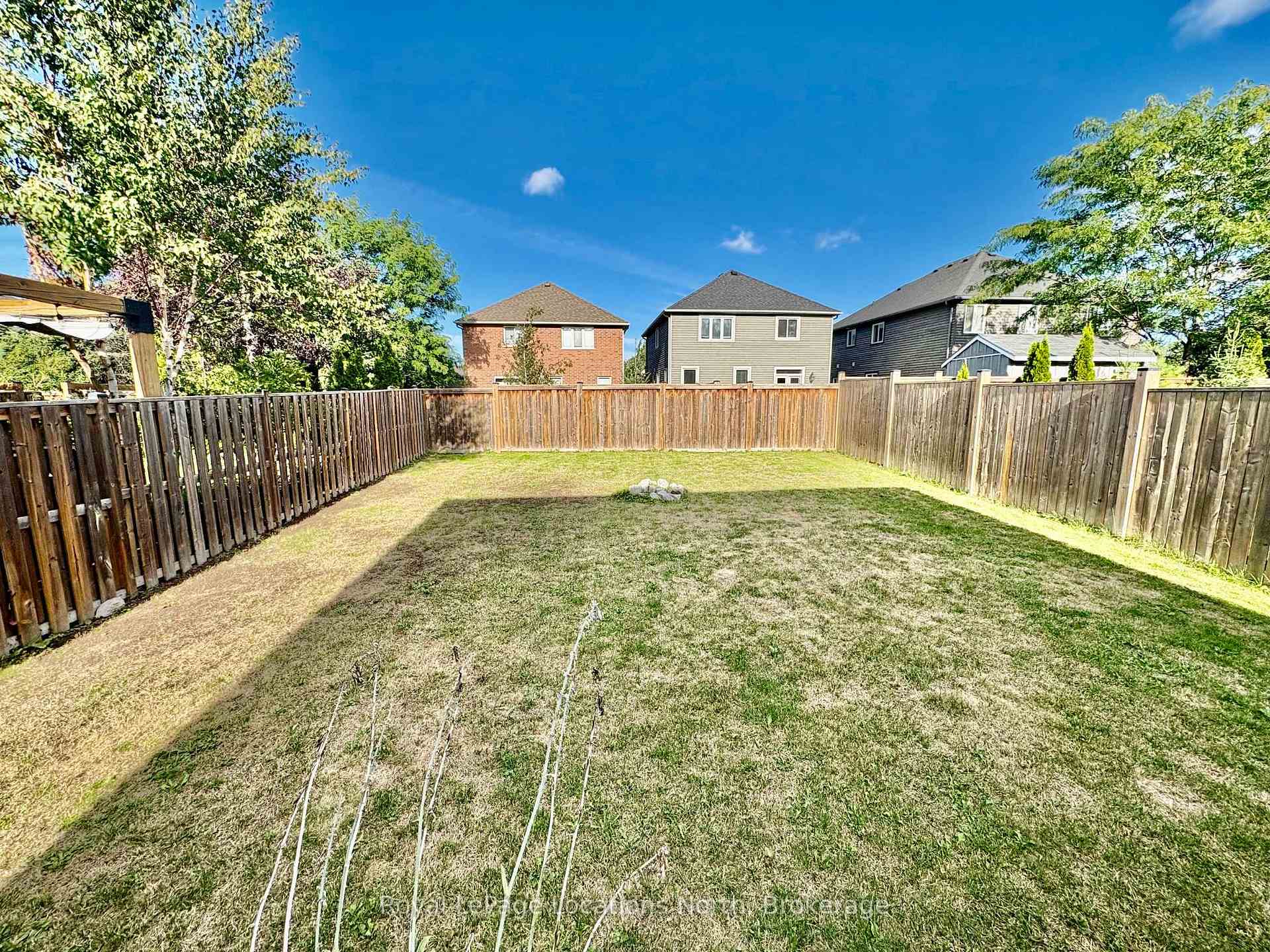 Photo 19 of 74 Garbutt Crescent, Collingwood — HOMEH